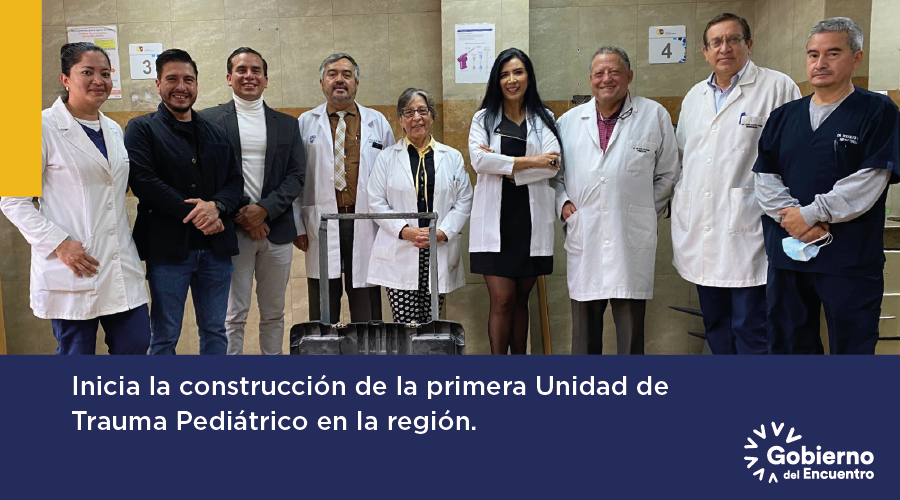 Grupo de médicos reunidos por la inicialización de la construcción de la primera Unidad de Trauma Pediátrico en la región